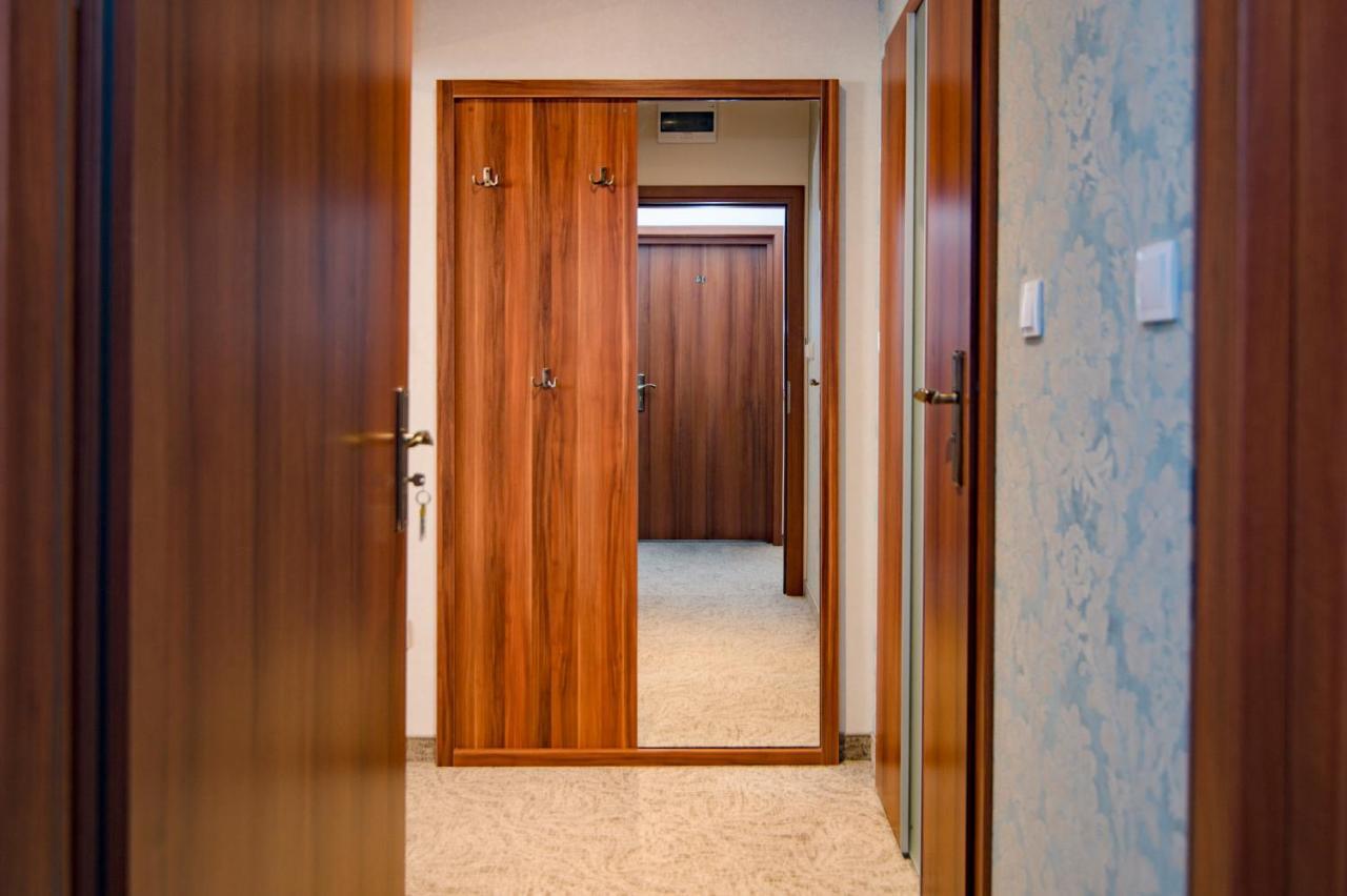 Pod Wzgorzem Bed & Breakfast Frombork Exterior photo