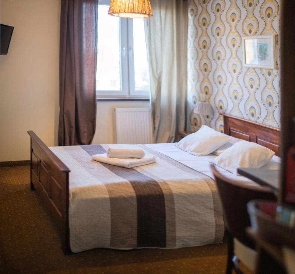 Pod Wzgorzem Bed & Breakfast Frombork Exterior photo